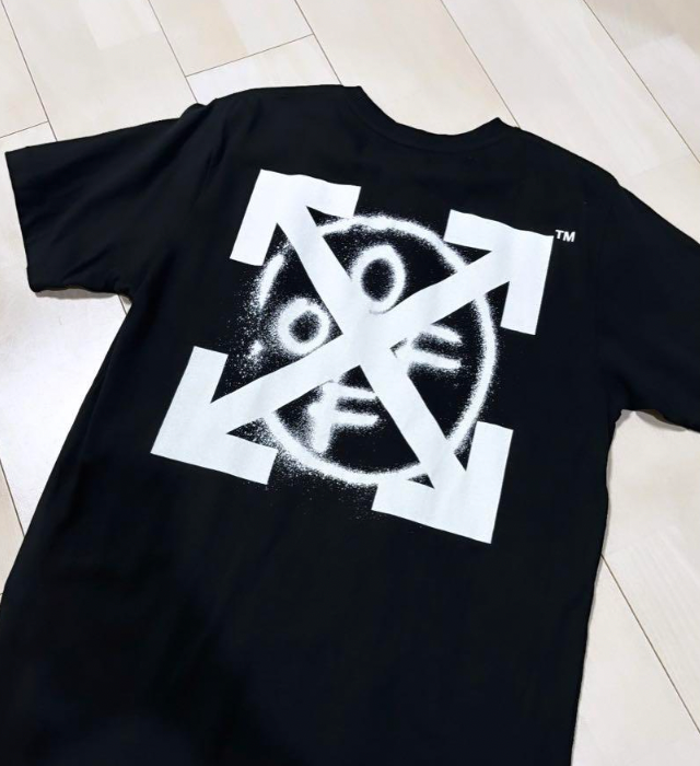 Off-White Sprayed Arrow T-Shirt