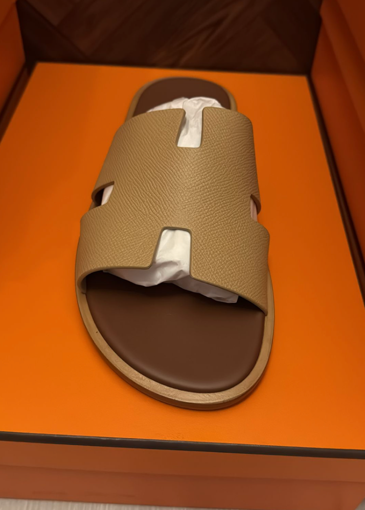 Hermes Izmir Sandals Beige