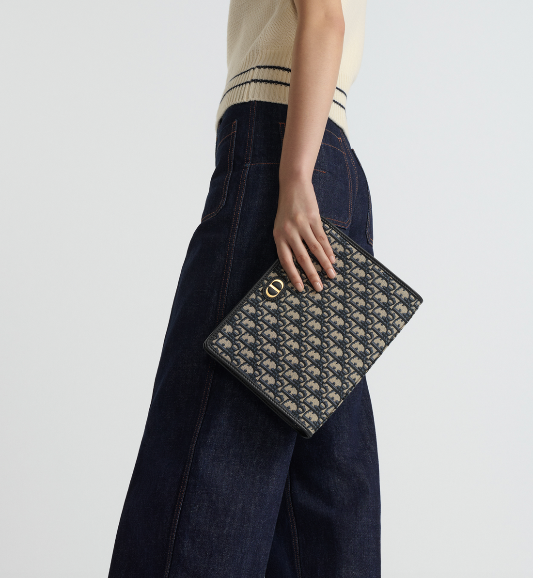 Dior 30 Montaigne Oblique Pouch