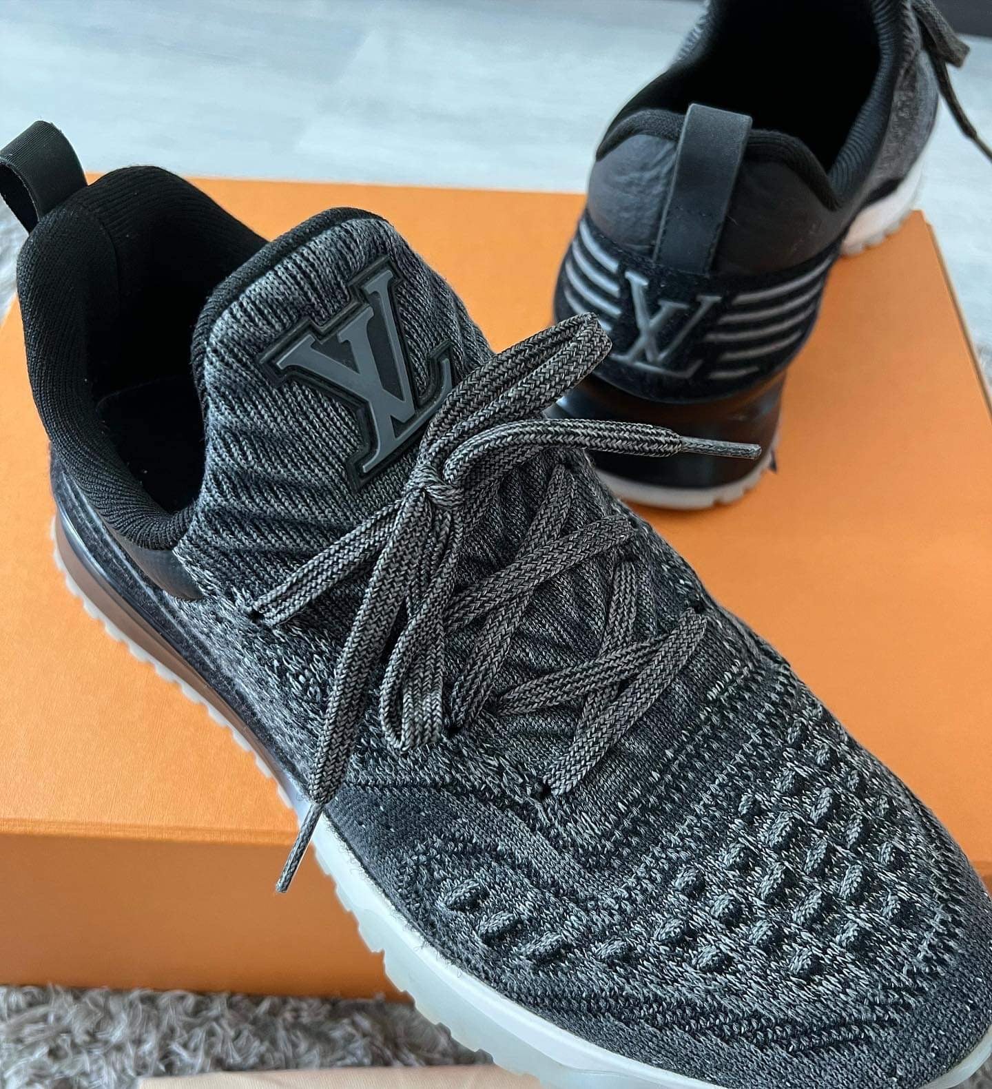 Louis Vuitton VRN Runner – Haiendo Shop